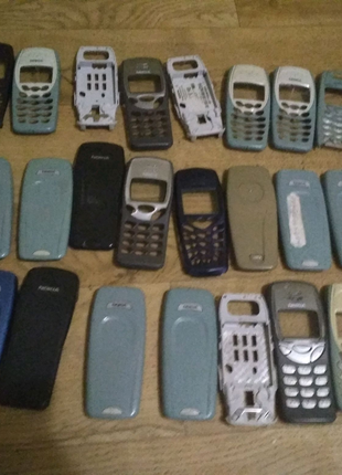 Корпуса на телефон Nokia 3310, 3410, 3210