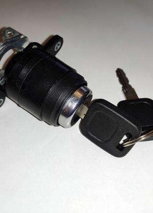 Кнопка замка багажника Audi 80 B3 / Audi 90