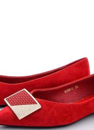 Туфли женские красные эко замш с острым носком на низком ходу ...