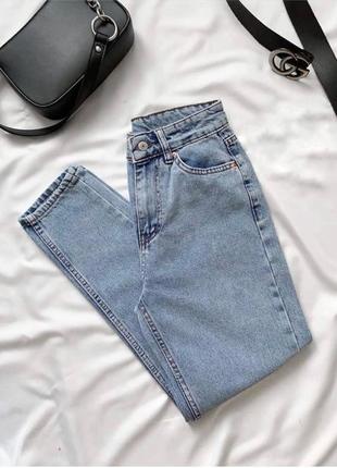 продам новые джинсы Мом