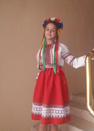 Украинский костюм для девочки с вышивкой , двойка , блузка поп...