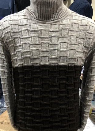 Теплый  мужской  свитер под голо   taiko, шерстяной 1023об