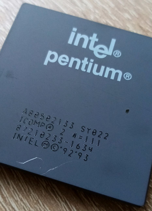 Колекціонерам!  Intel Pentium MMX