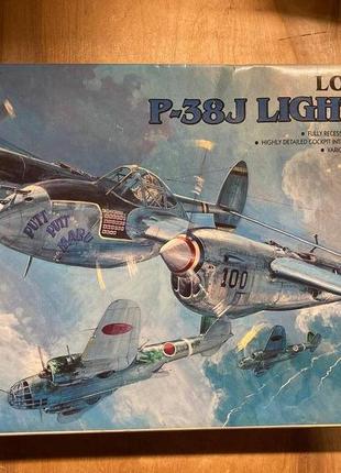 Збірна модель літака Academy P-38J Lightning 1:48