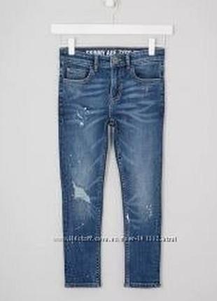 9л стильные джинсы matalan с потертостями и брызгами краски.