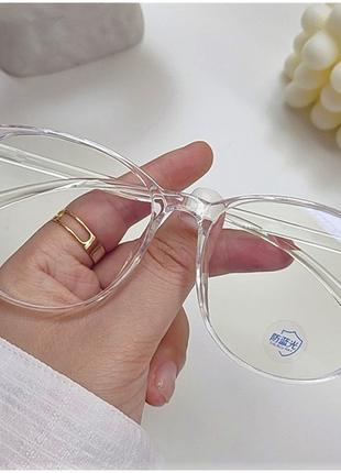 Іміджеві жіночі прозорі окуляри 2022 з захистом