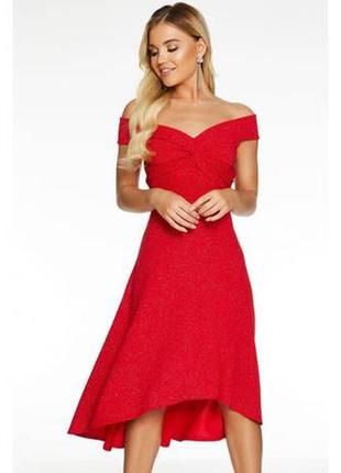 Красное платье с люрексом нарядное