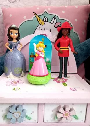 Iграшки з макдональдзу mcdonalds софія прекрасна барбі принцеса