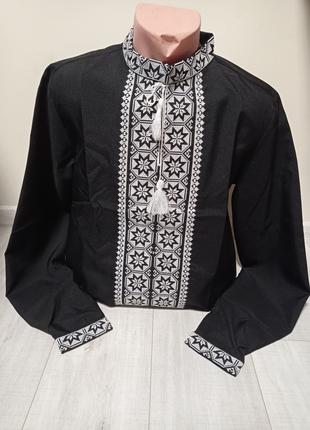 Дизайнерская черная мужская вышиванка "Гармония" с белой вышив...
