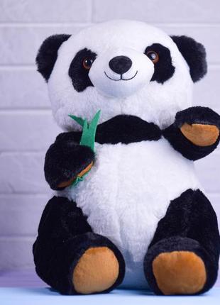 Игрушка мягкая панда плюшевая с листом бамбука