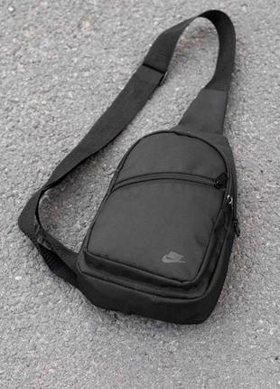 Нагрудная сумка слинг nike black logo через плечо черная ткане...
