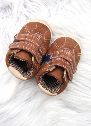 Стильные пинетки - ботинки кеды кроссовки mothercare