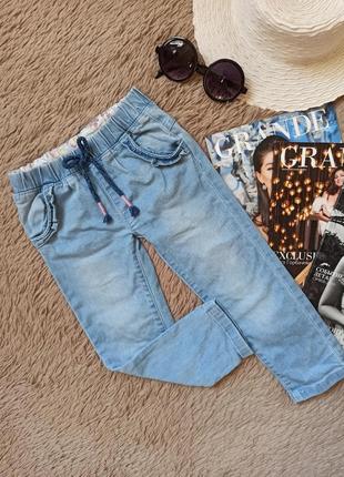Гарні джинси на дівчинку/штани/брюки