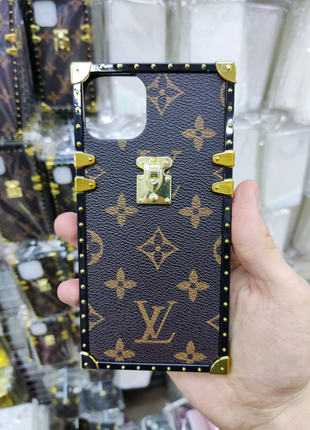 Чехол Louis Vuitton на айфон iPhone 14 Plus