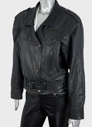Вінтажна жіноча трендова шкіряна чорна куртка косуха