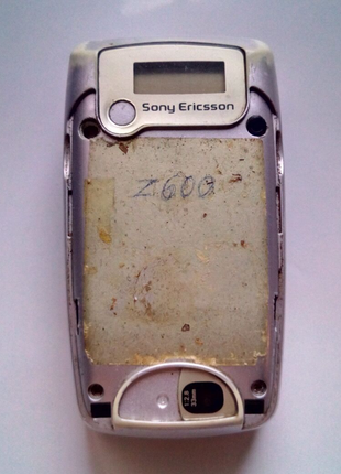 Телефон Sony Ericsson Z600