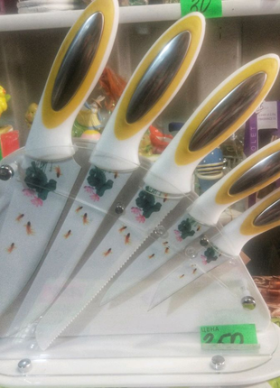 Шикарный набор  ножей 5шт на подставке