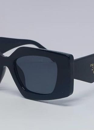 Prada стильные женские солнцезащитные очки черный глянец