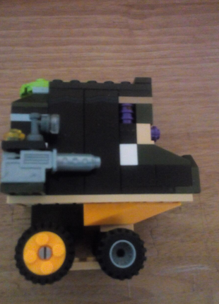 Лего военная машинка