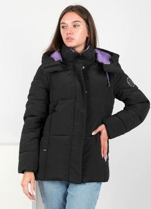 Женская зимняя  куртка с капюшоном
