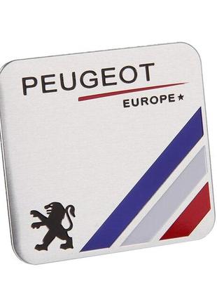 Эмблема Peugeot на крышку багажника