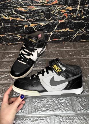 Nike twilight 2024 mid se