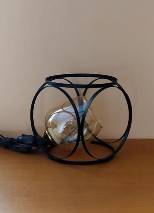 Дизайнерская настольная лампа светильник в стиле лофт
