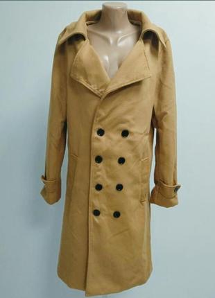 Стильне пальто світло-коричневого кольору