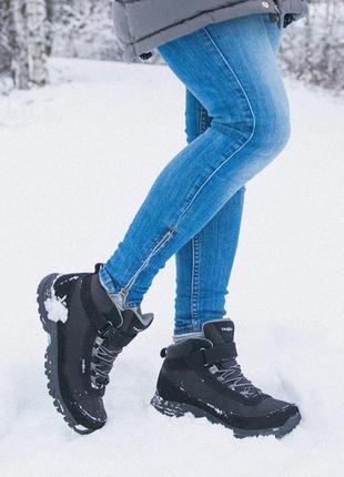 Женские зимние ботинки traxole с шиповоной подошвой