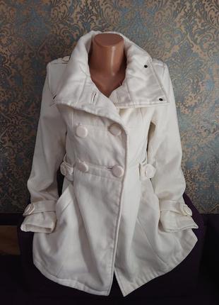 Женское красивое белое пальто куртка весна осень р.s/xs