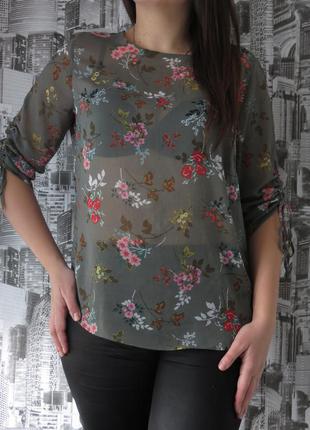 Нежная шифоновая блуза в цветочек размер 48
