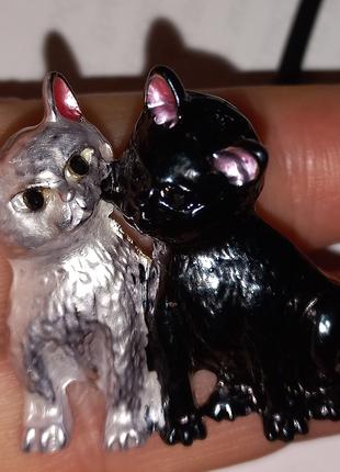 Брошь брошка значок метал кот кошка черный и серый 2в1 еще и к...