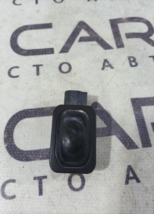 Кнопка открывания багажника Ford Fusion 2.0 2013 (б/у)