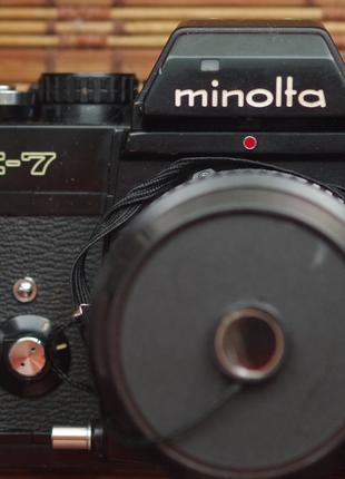 Фотоаппарат MINOLTA XE-7 + Minolta MC Rokkor RG 50mm f/1.4