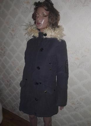 Тепла курточка осінь-зима куртка з пухнастим капюшоном пуховик