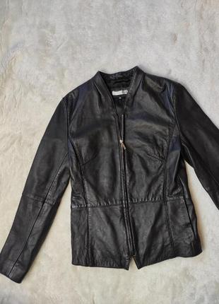 Черная натуральная кожаная куртка кожаный пиджак жакет на молн...