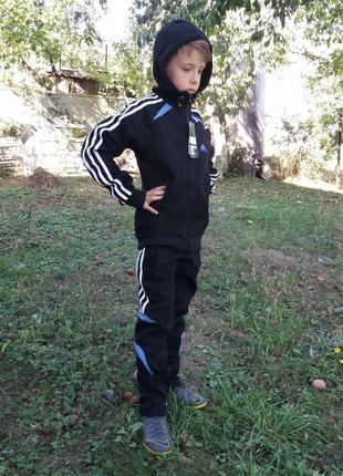 Адидас Костюм детский Утеплённый спортивный капюшон куртка