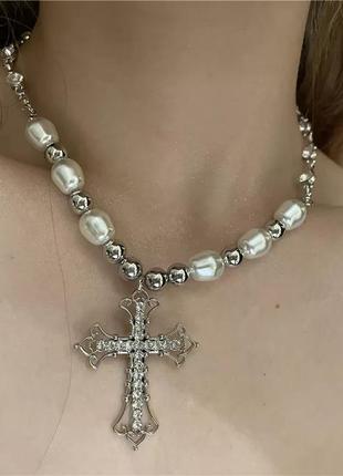Ожерелье крест в кристаллах масмивный колье чокер с крестом