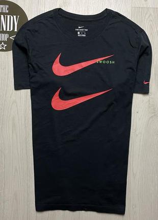 Чоловіча футболка nike big swoosh, розмір l-xl
