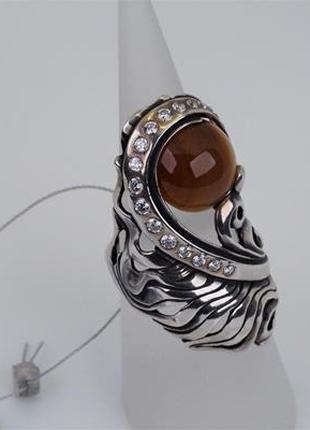 Кольцо серебряное с сердоликом и цирконием 925 пробы.