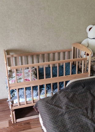 Дитяче ліжко "Наталка" з маятником + матрац + захист. Самовивіз.