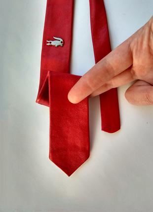 Натуральный кожаный стильный узкий  галстук Lacoste