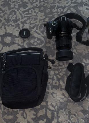 Фотоапарат Nikon D3000 + сумка + бленда