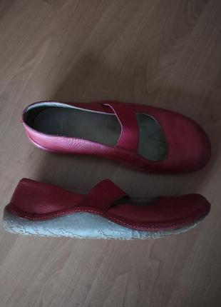 Мокасини туфлі кросівки кеди балетки