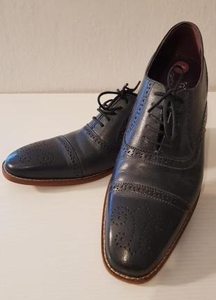 Мужские туфли. англия gucinari.44 размер.