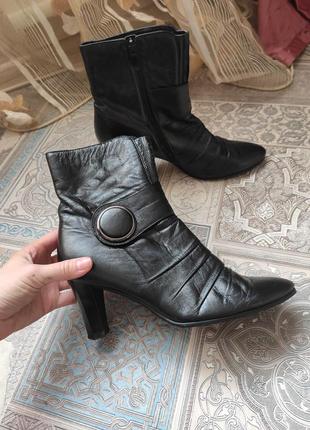 Сапоги ботинки черные 39 размер кожаные женские