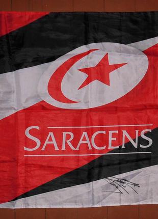 Прапор Saracens FC з автографами