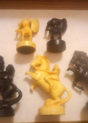 Фигурка статуэтка кони и пешки римские шахматы