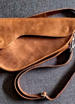 Кожаная женская коричневая сумка.