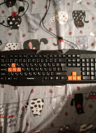 Бюджетная игровая клавиатура и мышка